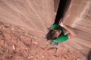 Alex Honnold escalando em Utah