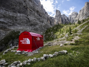 The North Face tem pop up store nos alpes em Dolomites