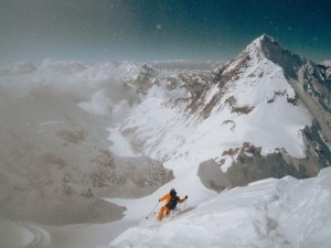 5 esquiadores e snowboarders para você seguir e se inspirar muito