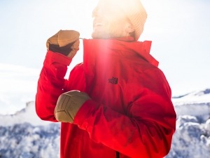 Saiba como arrumar a mala para uma viagem de neve