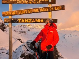 Descubra como é escalar o Kilimanjaro